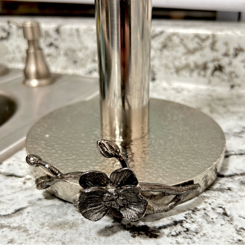 Black Orchid Paper Towel Holder - Michael Aram!